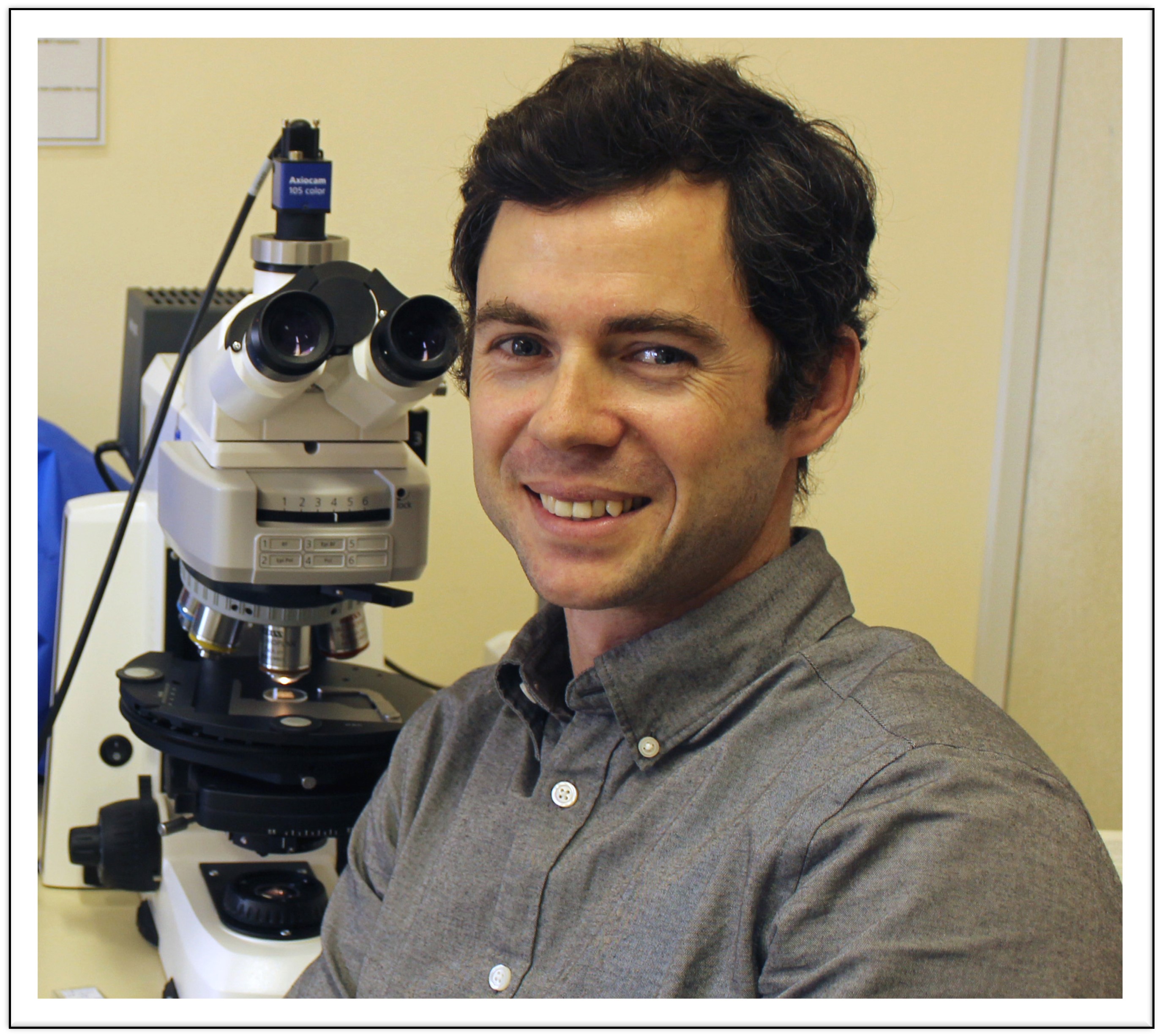 Dr Geoffrey Howarth