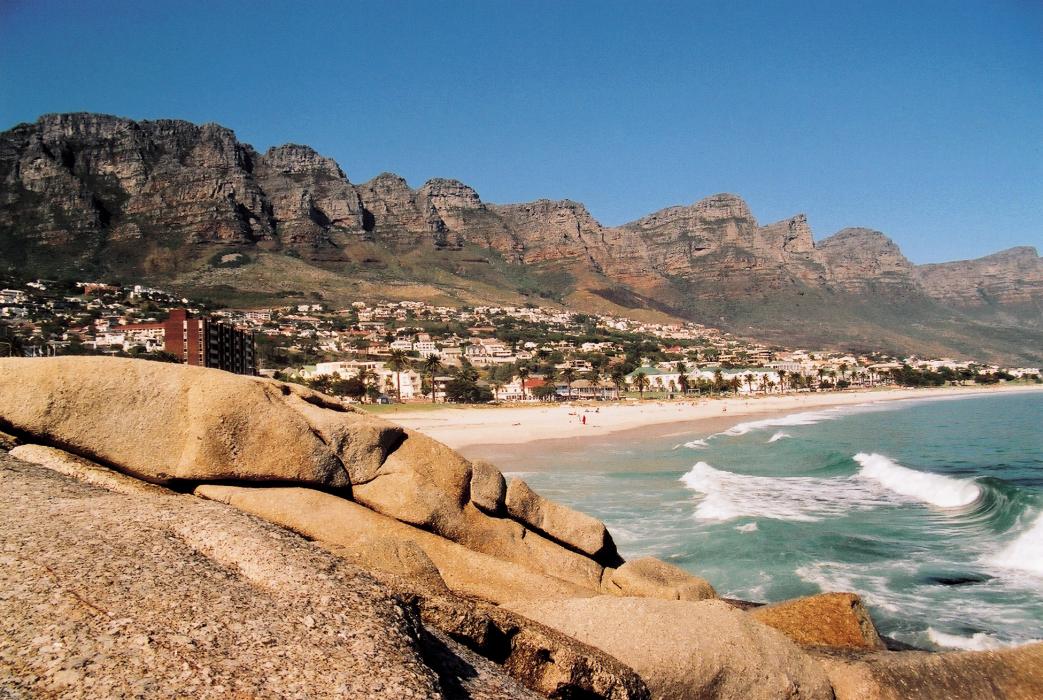Cape granites and the twelve apostles