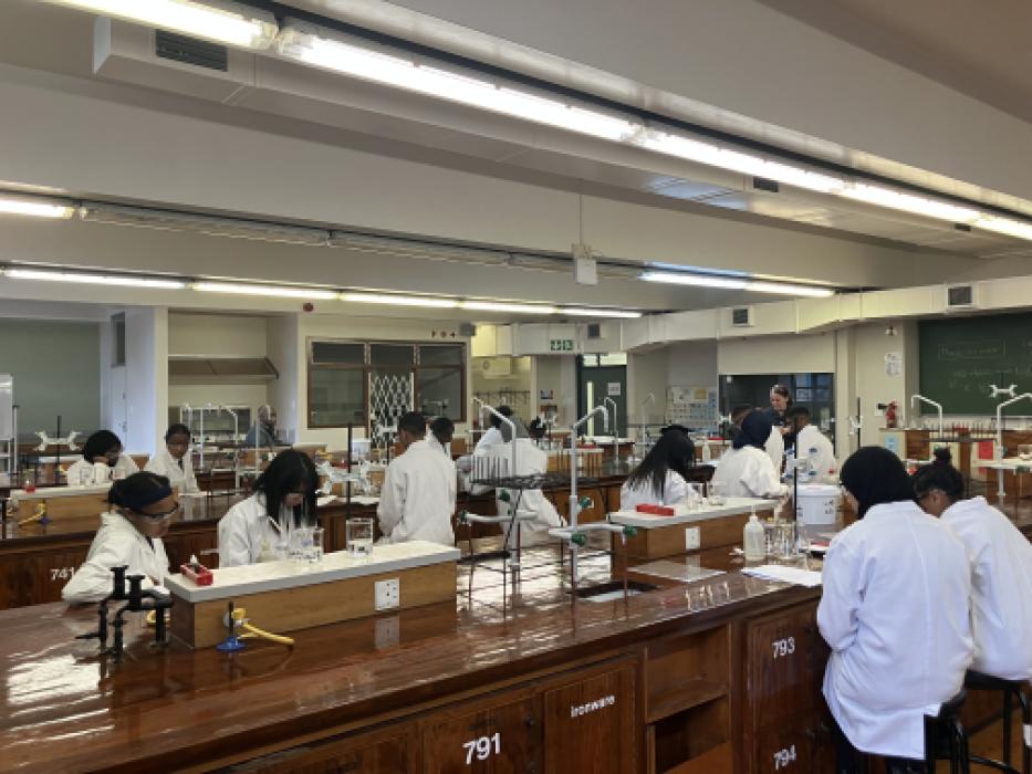Crestway High School Students Experience Chemistry First-Hand