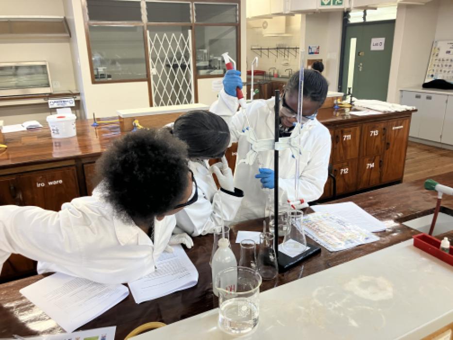 Crestway High School Students Experience Chemistry First-Hand