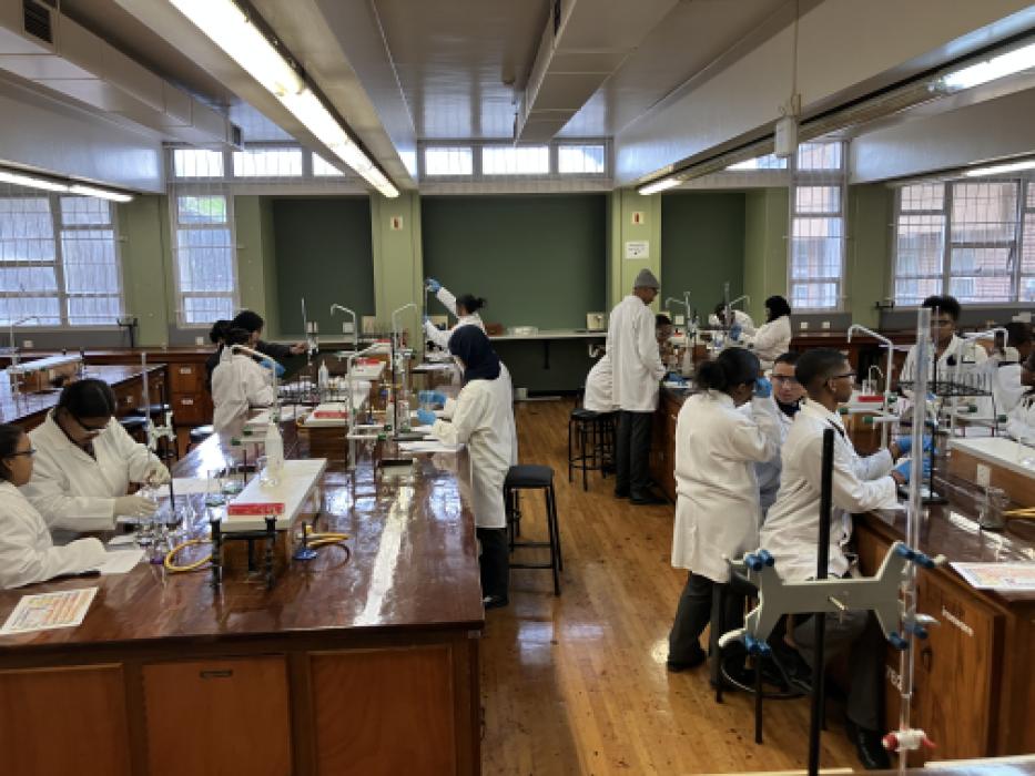 Crestway High School Students Experience Chemistry First-Hand