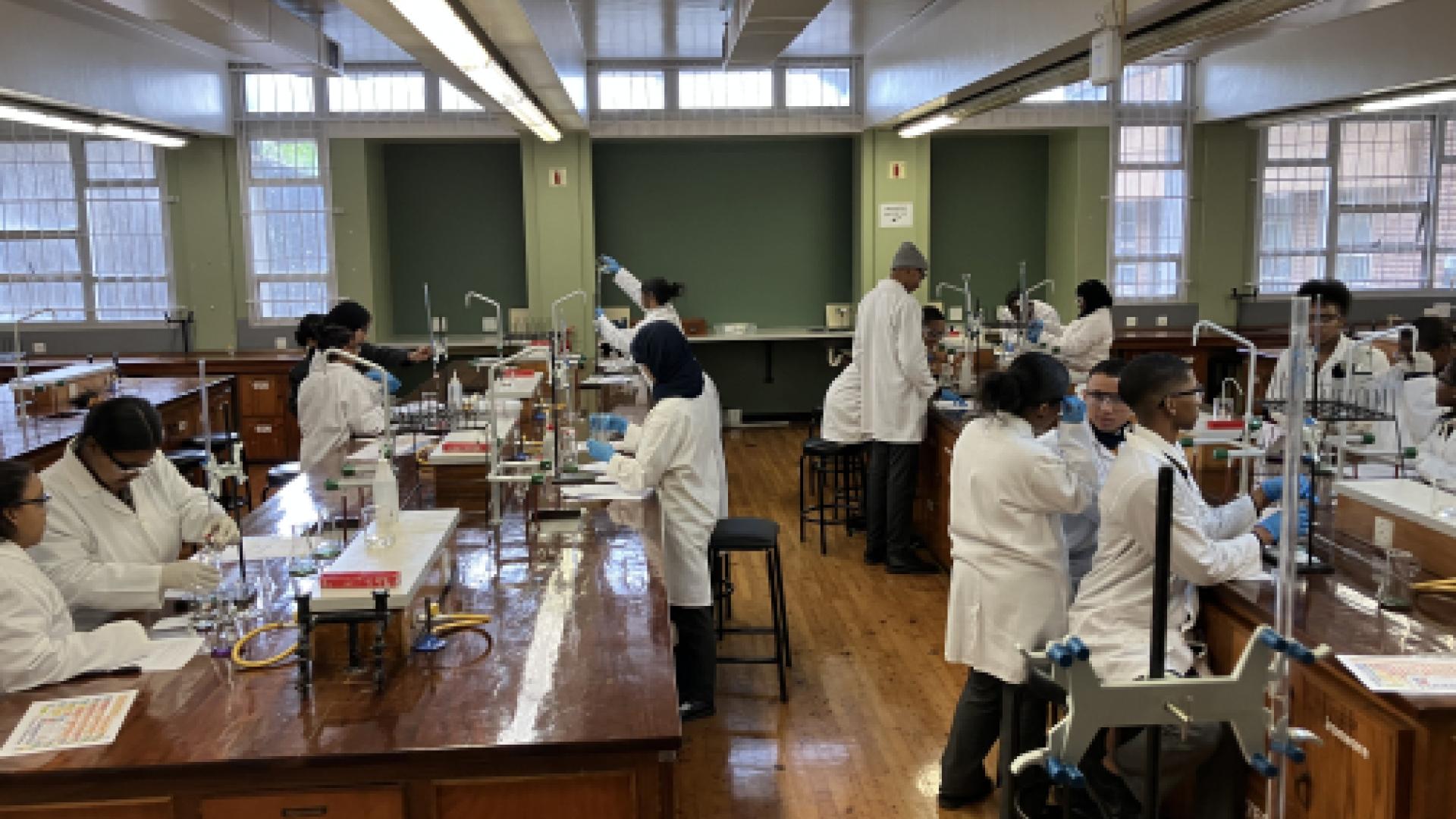 Crestway High School Students Experience Chemistry First-Hand