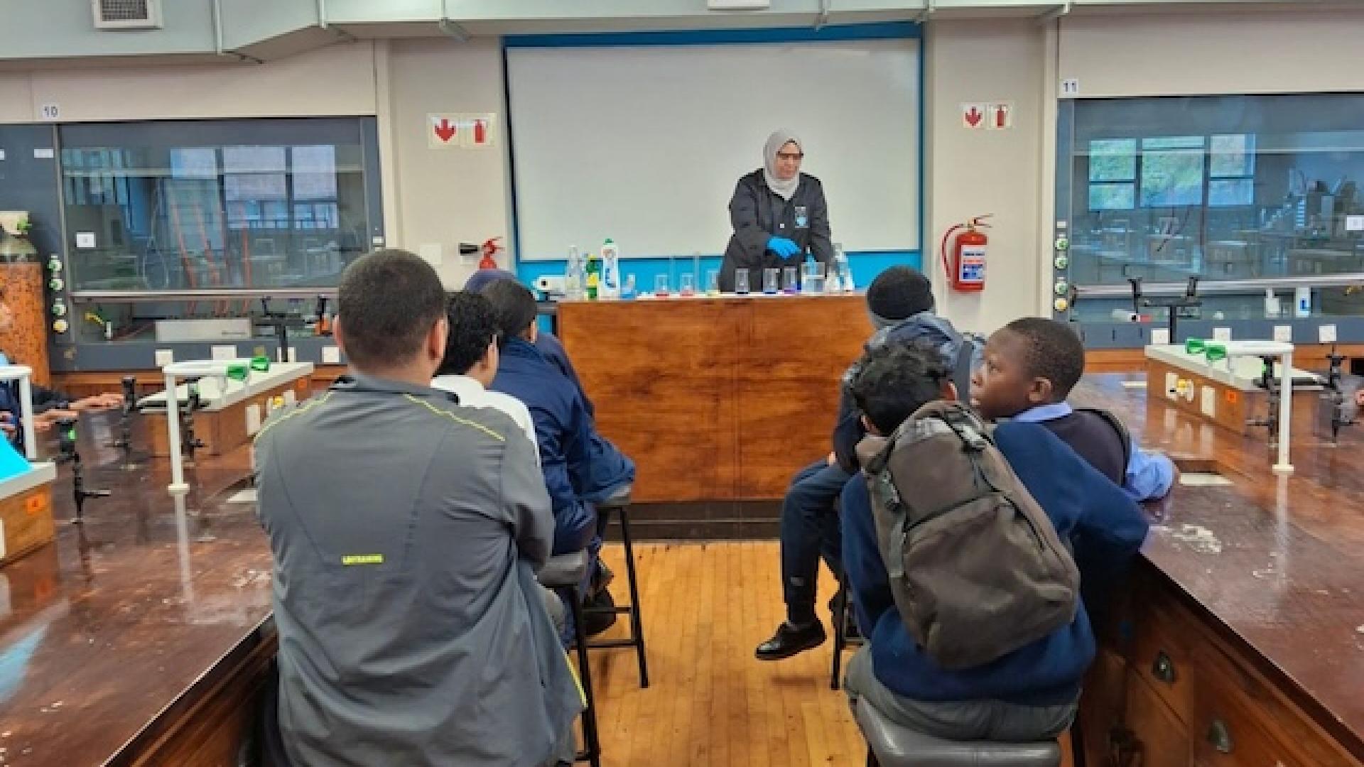 Bringing Science to Life for Learners