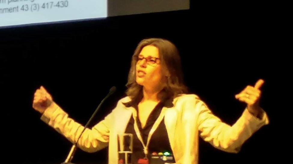 Dr Jane Battersby