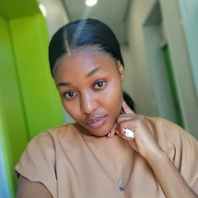 Anele Mahlunga