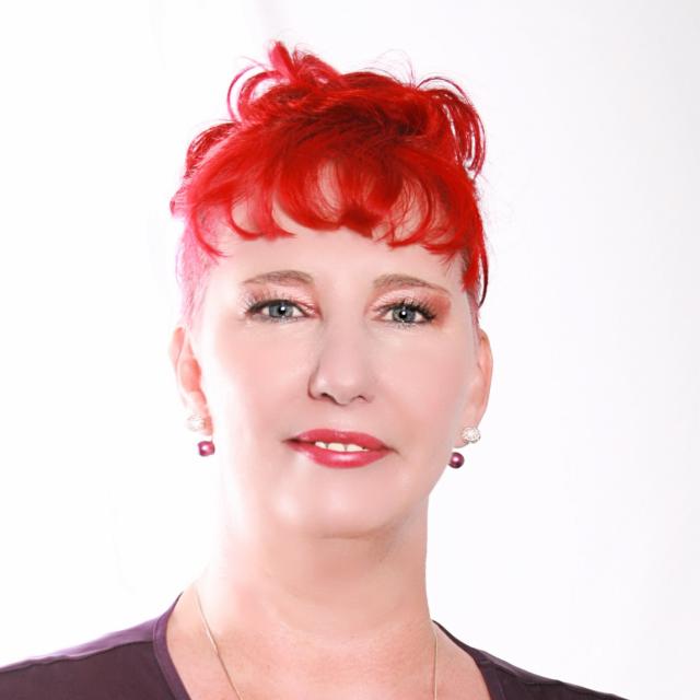 Profile picture of Monique Muller