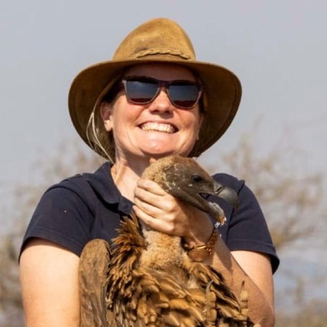Dr Lindy Thompson