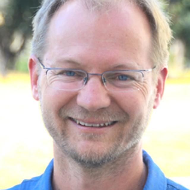 Prof Petri Vaisanen