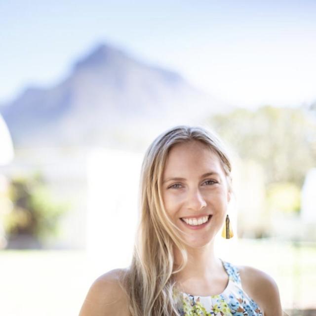 Dr Jacinta Delhaize  