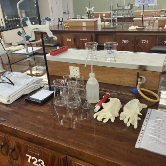 Crestway High School Students Experience Chemistry First-Hand